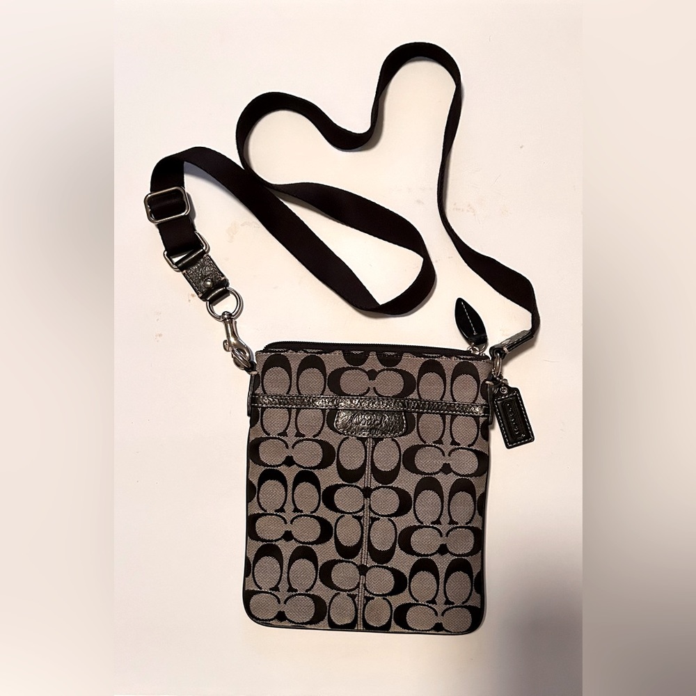 🦋 Coach Signature Jacquard CC Crossbody Bag Leather Accents Leaf Zipper Pulls